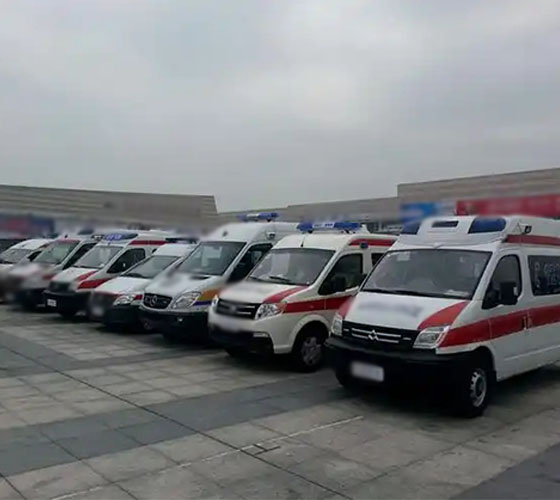 泸定县服务车队展示