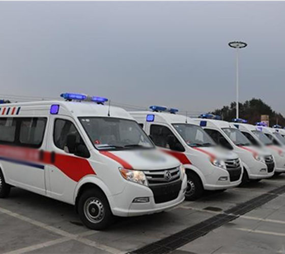 泸定县服务车队展示